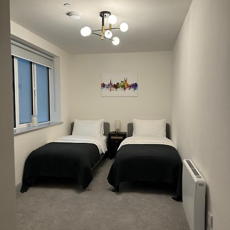 Haus Of Sulis, City Centre Apartment With Lift Access Bath Buitenkant foto
